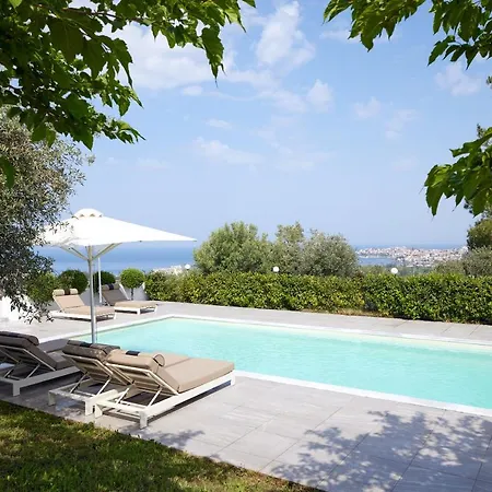 Villa Sithonian *