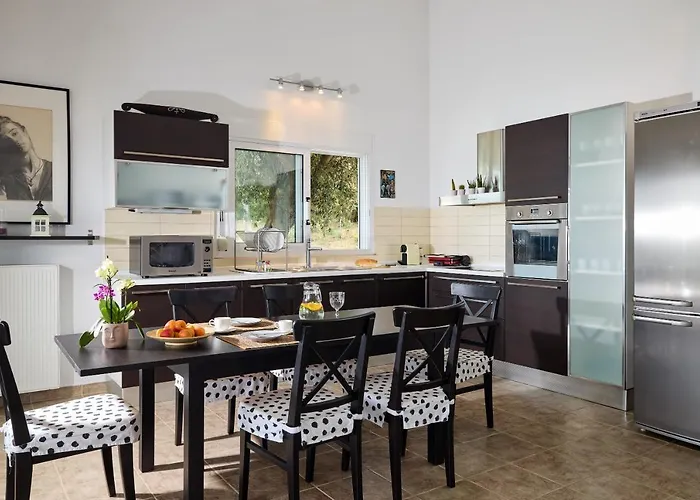 Sithonian Neos Marmaras