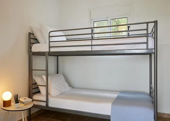 Sithonian Willa Neos Marmaras